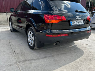 Audi Q7 foto 8