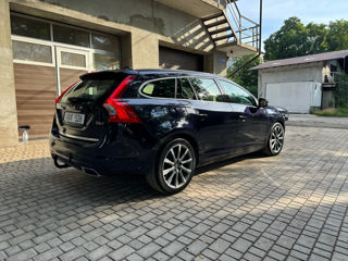 Volvo V60 foto 2