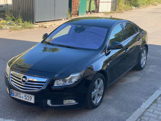 Opel Insignia foto 1