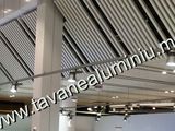 Poduri tavane plafoane suspendate din aluminiu metalice liniare foto 1