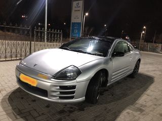 Mitsubishi Eclipse foto 2