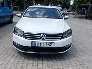 Volkswagen Passat foto 6