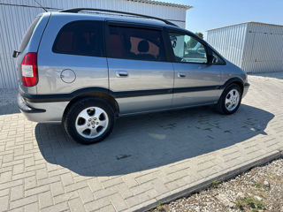 Opel Zafira foto 5