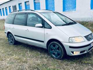 Volkswagen Sharan foto 2