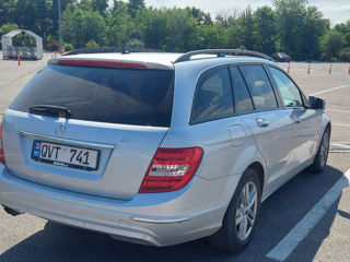 Mercedes C-Class foto 4