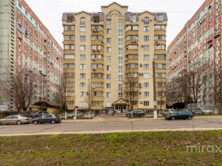 Apartament cu 2 camere, 75 m², Buiucani, Chișinău foto 14