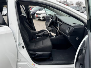 Toyota Auris foto 16