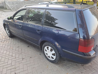 Volkswagen Passat foto 4