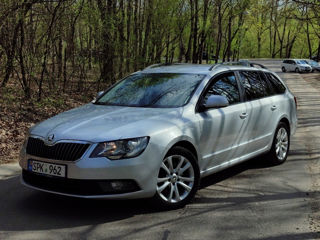 Skoda Superb foto 3