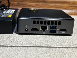 Intel NUC7i3DNK (i3-7100U, DDR4 16GB, SSD 256GB, Wi-Fi, Bluetooth) foto 1