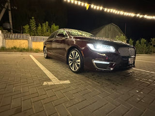 Lincoln MKZ foto 1