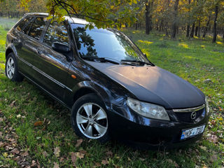 Mazda 323 foto 5