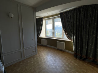 Apartament cu 3 camere, 100 m², Râșcani, Chișinău foto 4