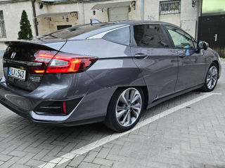 Honda Clarity foto 3