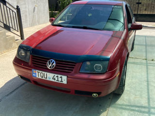 Volkswagen Jetta foto 1