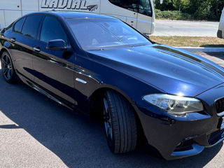 BMW 5 Series foto 4