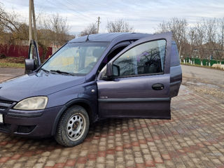 Opel Combo foto 1