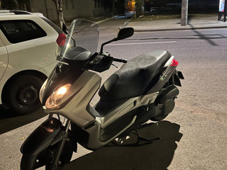 Yamaha X MAX foto 3