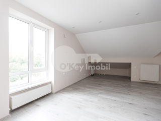 Apartament cu 4 camere, 215 m², Centru, Chișinău foto 5