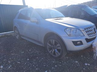 ML 164 ,3,0 cdi 2009 foto 2