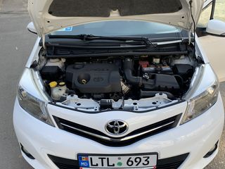 Toyota Yaris foto 4