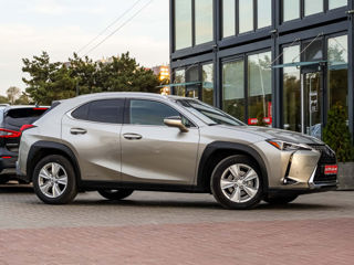 Lexus UX foto 1