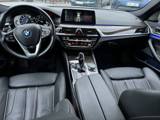 BMW 5 Series foto 9