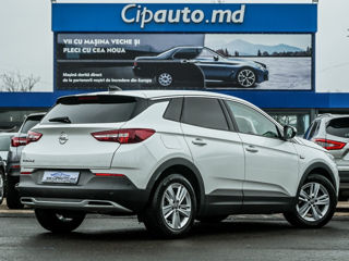 Opel Grandland X foto 2