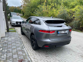 Jaguar F-PACE foto 3