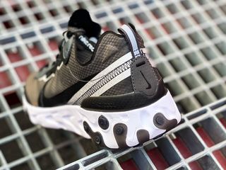 nike react anthracite