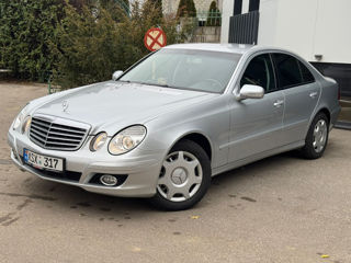 Mercedes E-Class foto 2