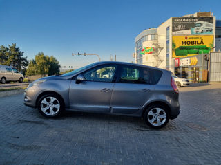 Renault Scenic foto 2