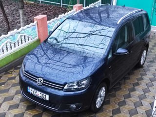 Volkswagen Touran foto 3