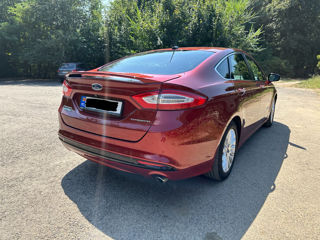 Ford Fusion foto 3