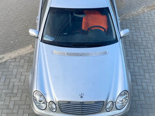 Mercedes E-Class foto 8