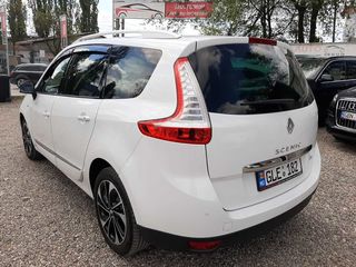 Renault Grand Scenic foto 3