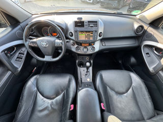 Toyota Rav 4 foto 9