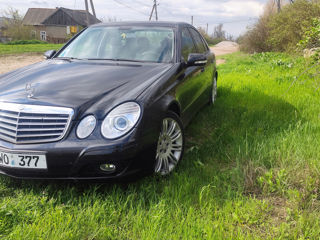 Mercedes E-Class foto 5