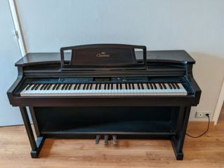 Yamaha Clavinova Clp 811