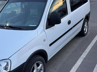 Opel Combo foto 2