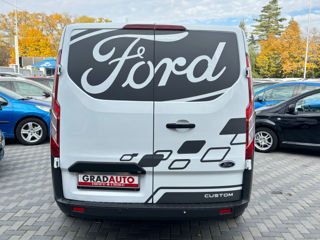 Ford Custom foto 7