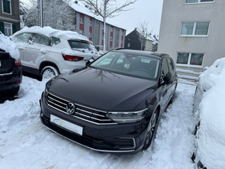 Volkswagen Passat foto 2