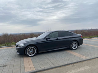 BMW 5 Series foto 2