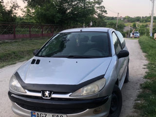 Peugeot 206 фото 0