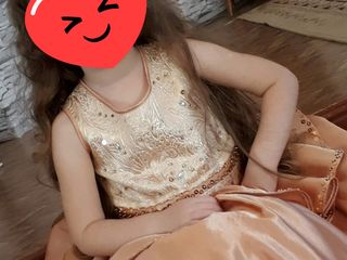 Нарядное платье на девочку 5-7 лет. foto 4