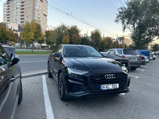 Audi Q8 foto 2