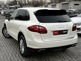 Porsche Cayenne foto 5