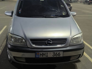 Opel Zafira foto 4