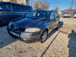 Renault Megane foto 2