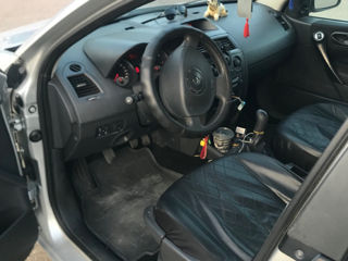 Renault Megane фото 1